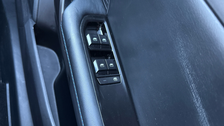 MG MG4 150kW Trophy EV Long Range 64kWh 5dr Auto Electric Hatchback